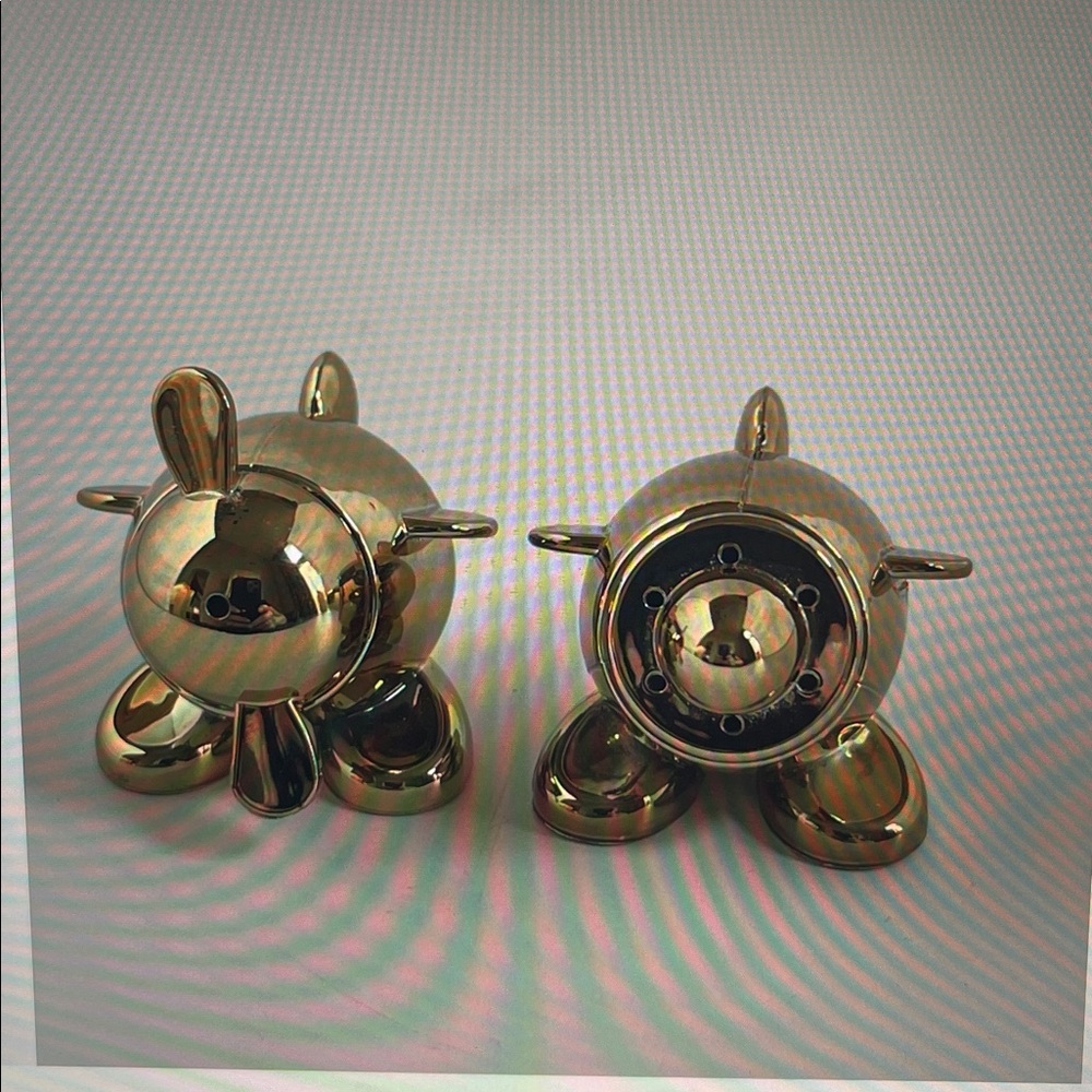 Salt & Pepper Shaker Set Orville & Wilbur Virgin Atlantic Premium Class in Gold